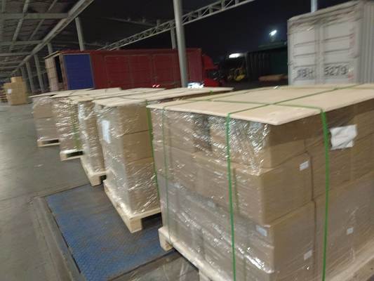 Lembaran tahan lama non-laminasi dengan ketahanan panas 130°C - 160°C untuk pencetakan laser dan inkjet dalam warna putih dan transparan dan ukuran A4, A3, A3+