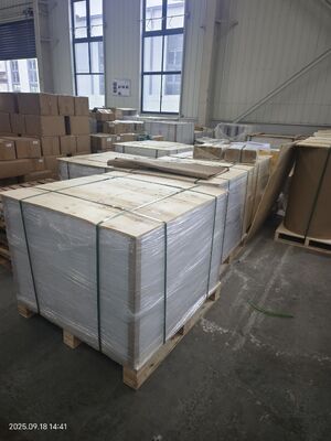 0.12-0.76mm Ketebalan Matte Kedua Sisi PVC Core Sheet dengan 77 + 2 ° C Vicat Point untuk Offset dan Silk-screen Printing