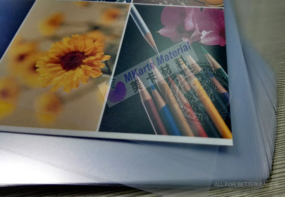 Ukuran Gulungan Disesuaikan PVC Coated Overlay Perubahan Warna Laminasi Kecil