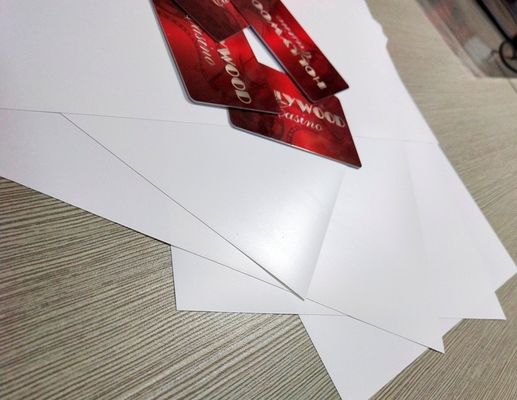 Lembar Polycarbonate Compact Komposit Putih Untuk Produksi Tubuh Kartu PC Akhir Tinggi