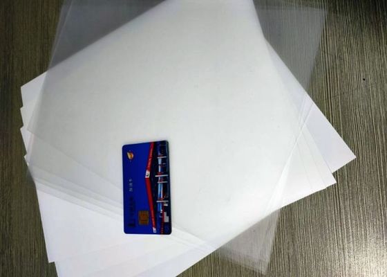 Tepat Die Cut Cetak Offset Lembar Profil Polikarbonat Untuk Produksi Tubuh Kartu PC