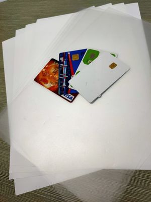 295 * 480mm Lembaran Plastik PC Vicat Rendah Untuk Produksi Kartu IC Tanpa Kontak