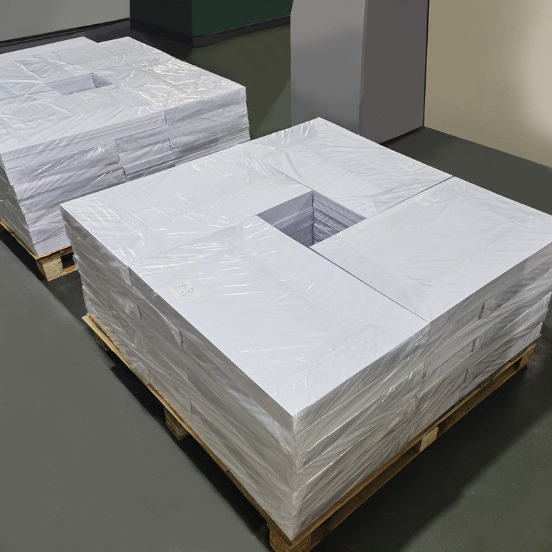 Permukaan persegi ≤1mm/m Kartu Plastik PVC HP Indigo Digital Printing dengan ketahanan dampak yang baik