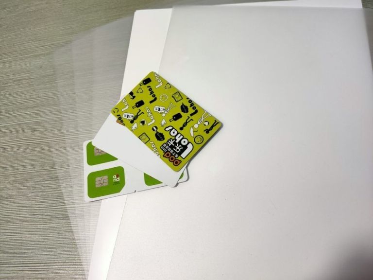 295 * 480mm Lembaran Plastik PC Vicat Rendah Untuk Produksi Kartu IC Tanpa Kontak